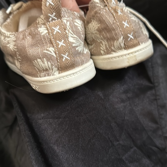Roxy size 10 perfect for summer and spring - Picture 5 of 6